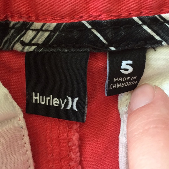 Pink/coral Hurley shorts size 5 - Picture 3 of 3